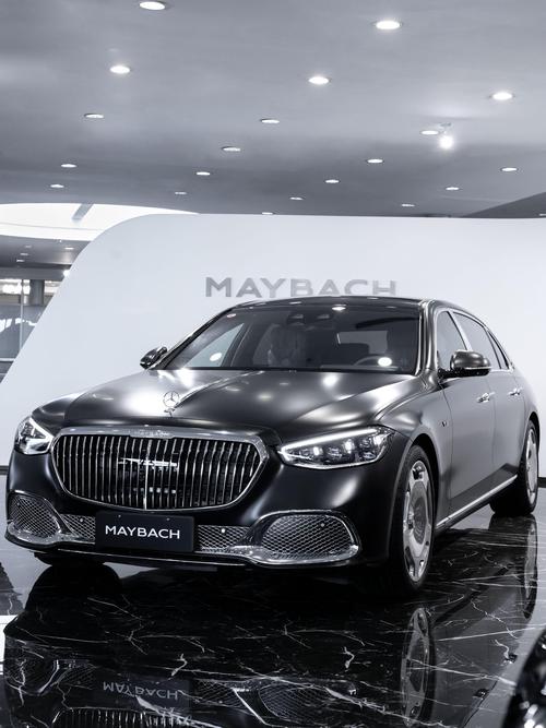 佛山53岚图汽车的售后服务让用户无忧出行，迈巴赫未来的豪华车趋势