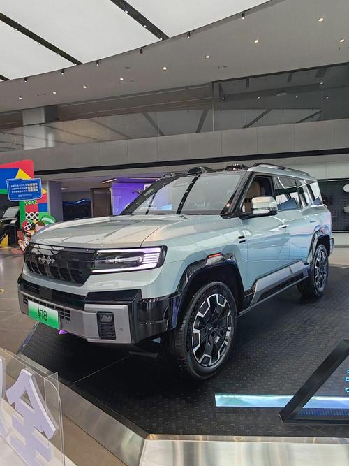 佛山53比亚迪方程豹硬派越野的爆款，英菲尼迪35周年与你共成长
